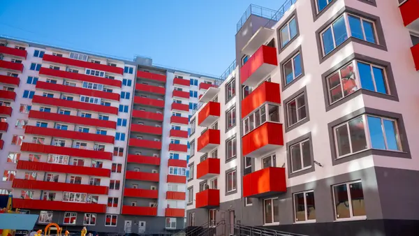 Фото фасада ЖК «Полёт» в Санкт-Петербурге